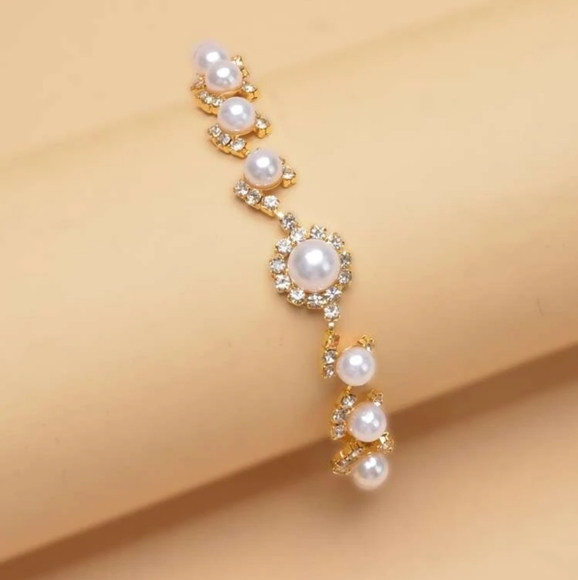 pearl and rhinestones bracelet - Picture 1 of 5